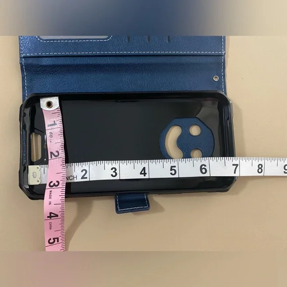 NWT- iPhone case + wallet - Picture 7 of 8